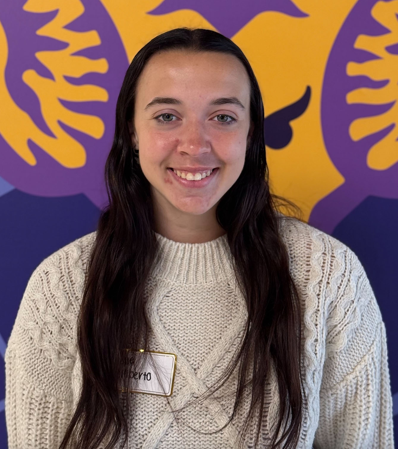 Photo of student and FYE Peer leader