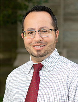 Stephen Castaneda headshot