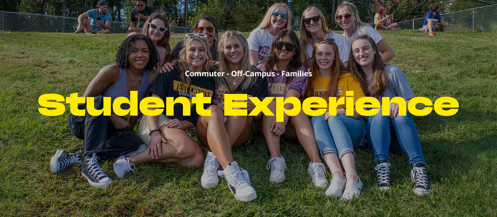 Student and Family Experience - A picture of WCU student with their family