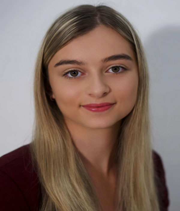 Emily Spatz headshot