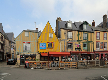 Le Mans, Place Saint-Pierre