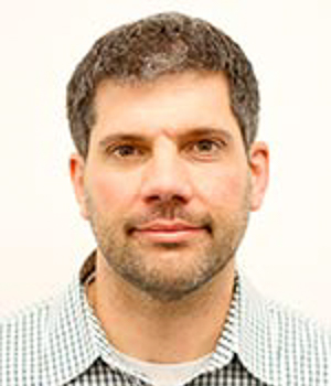 Headshot of Jeremy Holmes