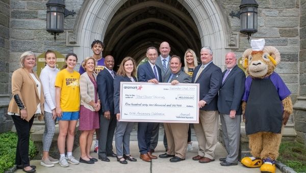 Pictured left to right: Helen Hammerschmidt, Director of Corporate & Foundation Relations, WCU Foundation; Jamie Cranfill, WCU Graduate Assistant, Sports Nutrition; Sarah Holweg ’22, WCU Student-Athlete, Women’s Basketball;  Dr. Christine Karpinski, Professor and Chair of the Department of Nutrition, WCU; Matthew Dade ’23, WCU Student Athlete, Men’s Basketball; Dr. Zebulun R. Davenport, Vice President for Student Affairs, WCU; Alicia Kent, Regional Vice President, Aramark; Dr. Christopher Fiorentino, President of West Chester University; Terence Beattie, Director of Athletics, WCU; Christopher Mominey, WCU Foundation CEO; Olivia Rudjord, WCU Graduate Student & Student-Athlete, Women’s Volleyball;  James Hess, Resident District Manager, Higher Education, Aramark; Peter Galloway, Assistant Dean of Students, WCU; Rammy!