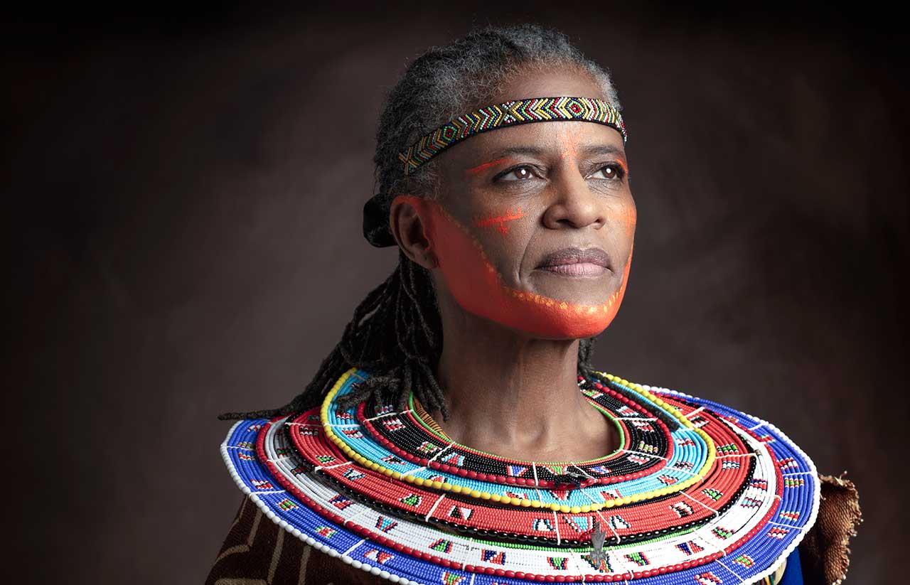 Woman posing in ethnic garments