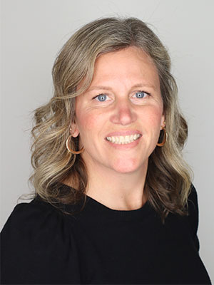 Janice Stief Headshot