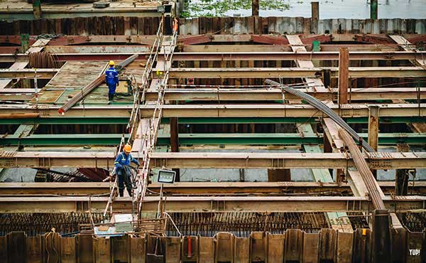 Workers on scafolding