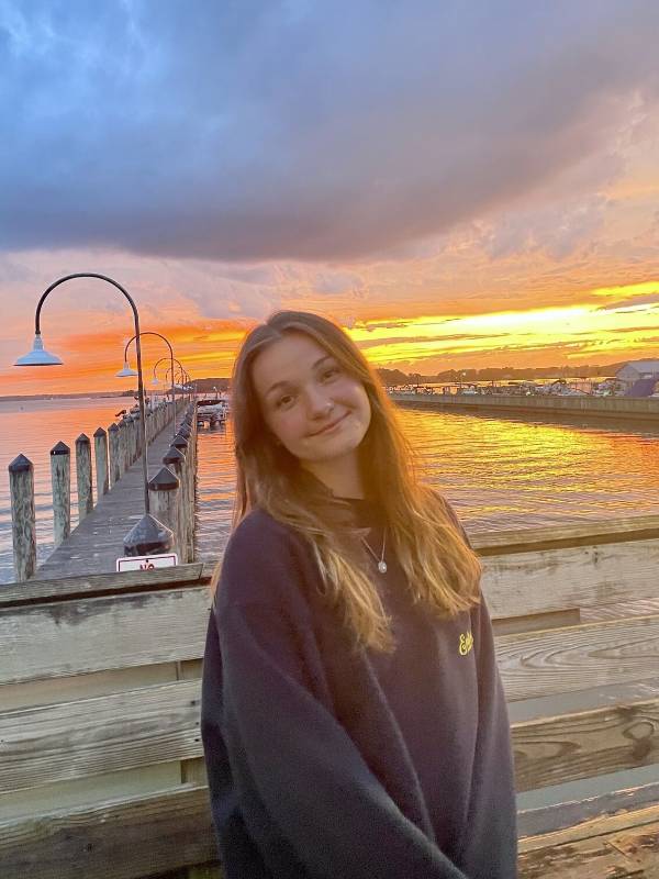 Trinity Sparr Headshot photo