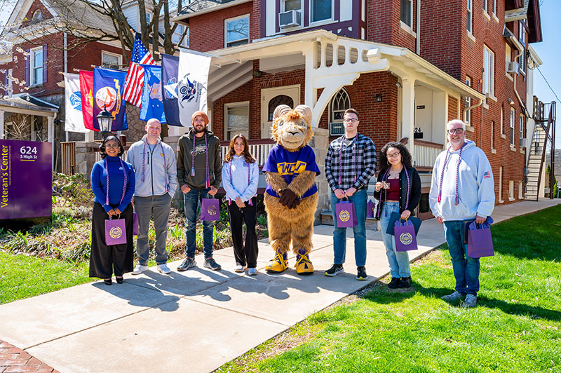 Graduating and Scholarship Recipient Students photo 9